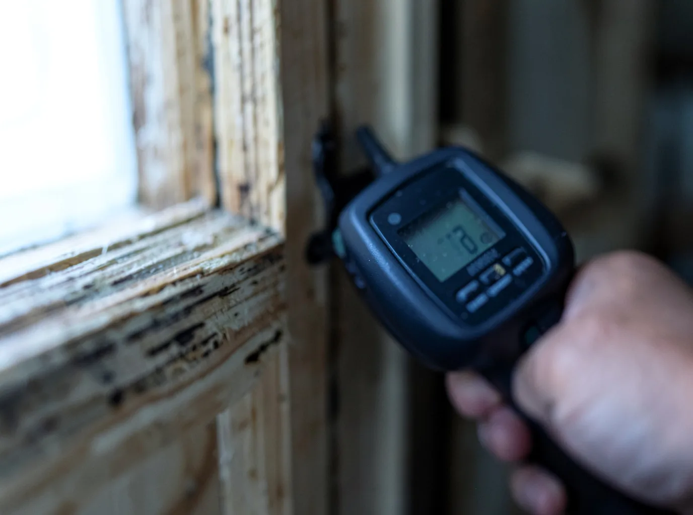 Ceiling Water Damage Repair in Wolflake, IN